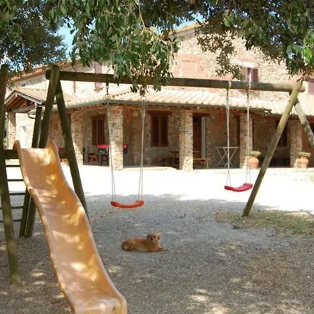 Montepozzalino Çiftlik konaklama