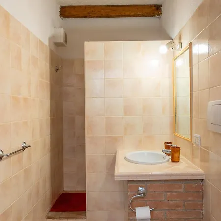 Montepozzalino Çiftlik konaklama